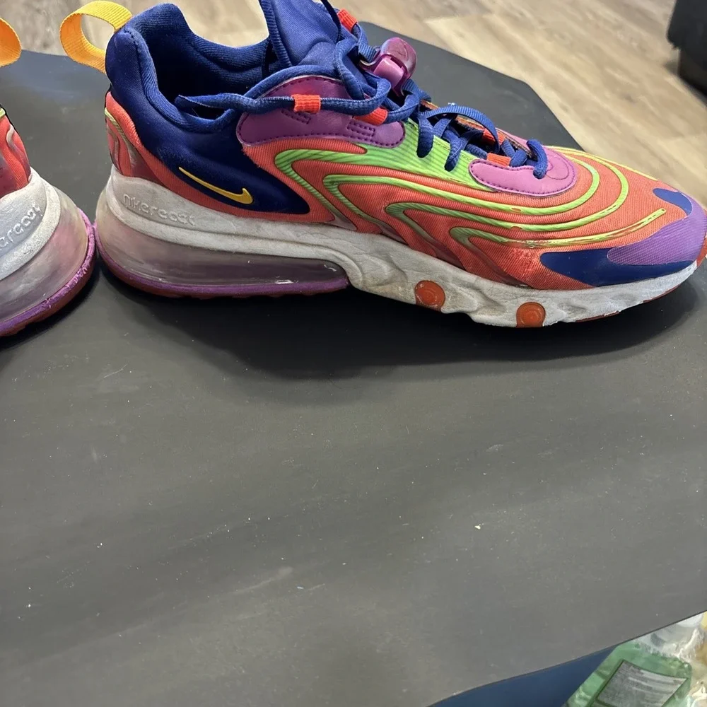 Nike Air Max 270 React ENG CD0113-600 Men's Size 10 Shoes Raspberry Ripple